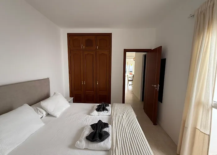 Casa Nerea & Casa Leon *